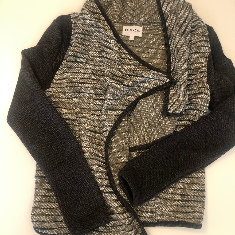 Olive & Oak Cardigan